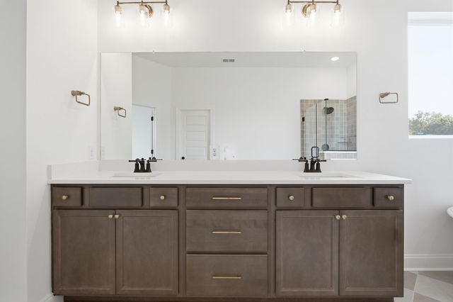 835 Drivers Cir, Columbia, TN 38401