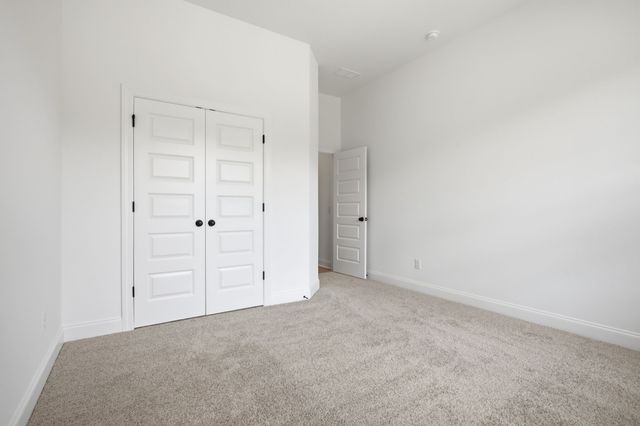 835 Drivers Cir, Columbia, TN 38401
