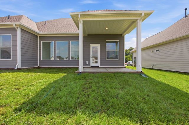 835 Drivers Cir, Columbia, TN 38401
