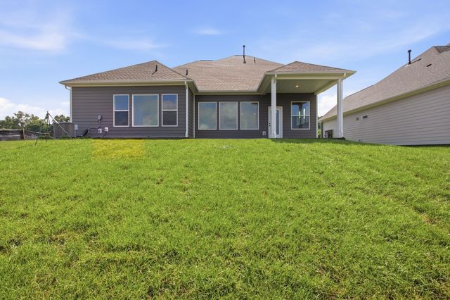 835 Drivers Cir, Columbia, TN 38401