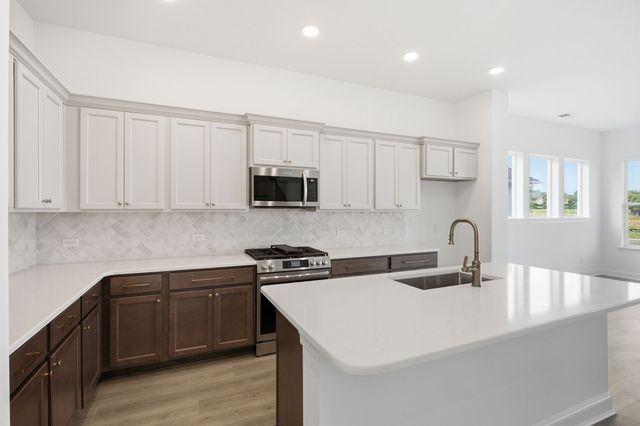 835 Drivers Cir, Columbia, TN 38401