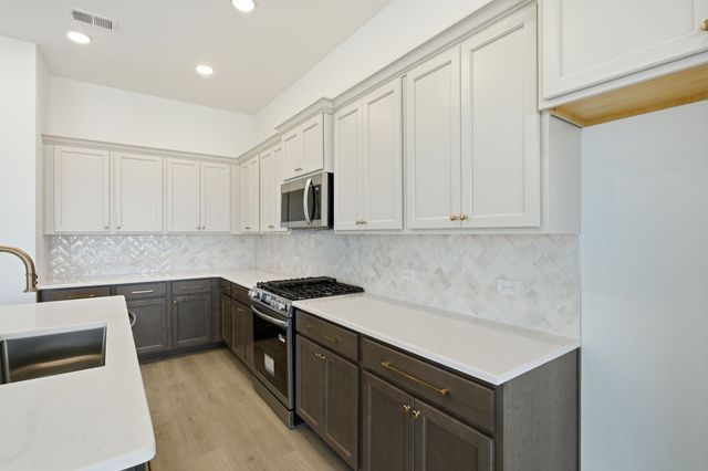 835 Drivers Cir, Columbia, TN 38401