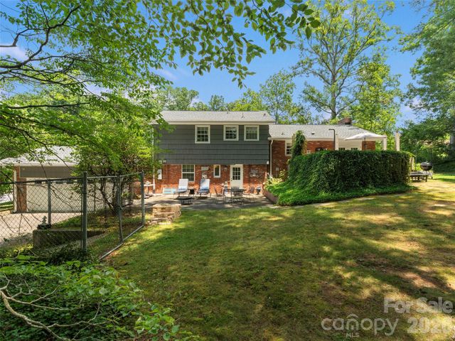 20 S Oak Forest Drive, Asheville, NC 28803