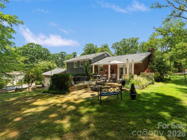 20 S Oak Forest Drive, Asheville, NC 28803