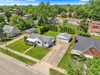 6141 N Gulley Road, Dearborn Heights, MI 48127