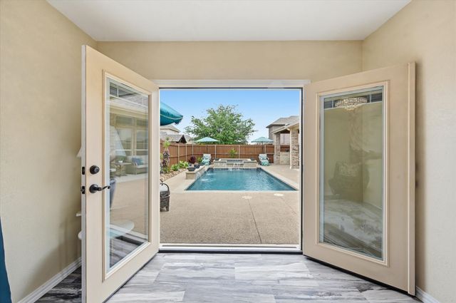 413 Mercury Court, Desoto, TX 75115