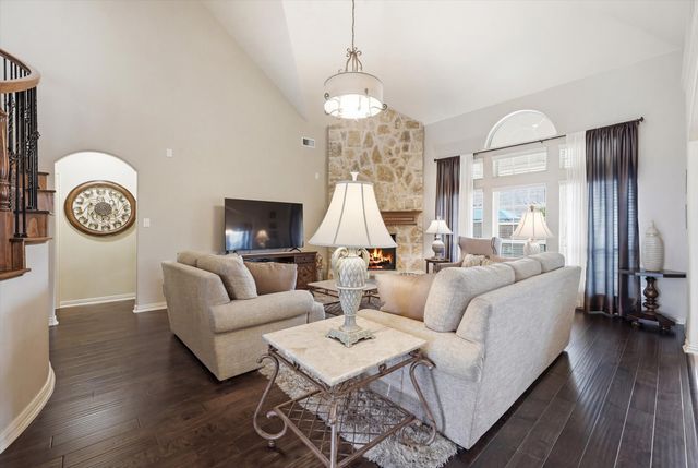 413 Mercury Court, Desoto, TX 75115