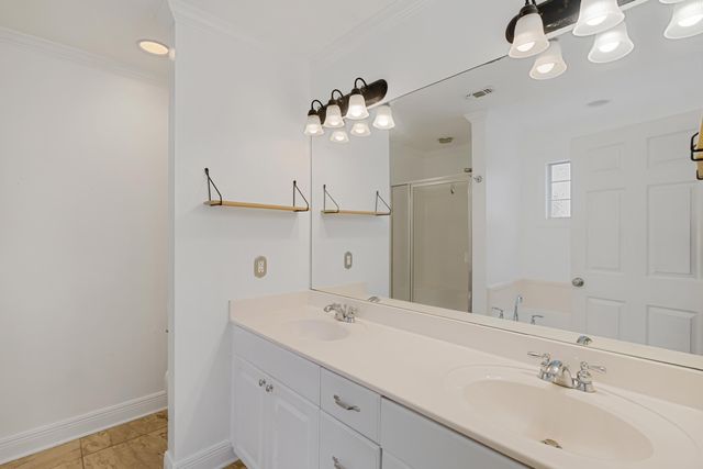 308 Sweetwater Ln., Hattiesburg, MS 39402