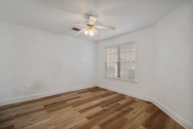 308 Sweetwater Ln., Hattiesburg, MS 39402