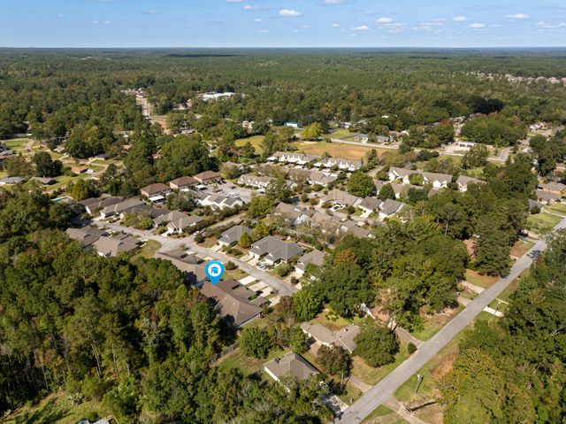 308 Sweetwater Ln., Hattiesburg, MS 39402