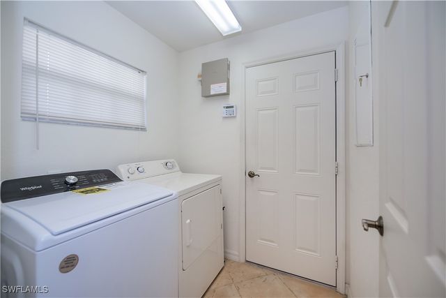 2335 Summersweet DR, Alva, FL 33920