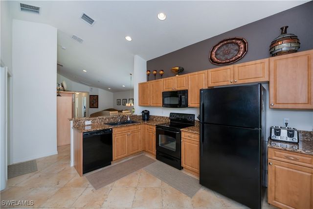 2335 Summersweet DR, Alva, FL 33920