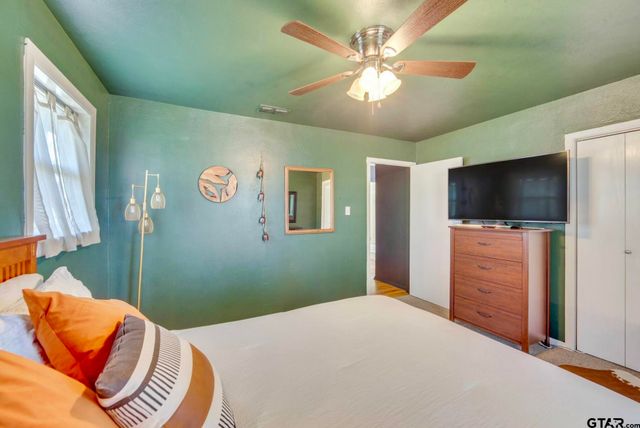 15074 Saline Dr, Bullard, TX 75757