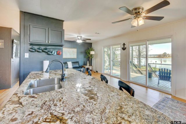 15074 Saline Dr, Bullard, TX 75757