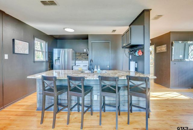 15074 Saline Dr, Bullard, TX 75757