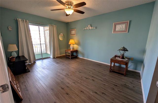4133 HERON WAY E-202, Bradenton, FL 34205