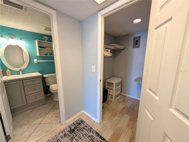 4133 HERON WAY E-202, Bradenton, FL 34205