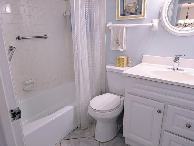 4133 HERON WAY E-202, Bradenton, FL 34205