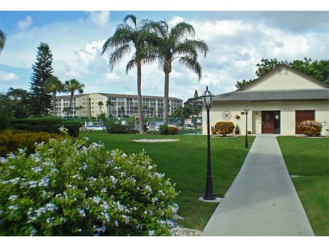 4133 HERON WAY E-202, Bradenton, FL 34205