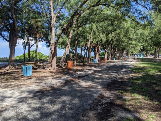 4133 HERON WAY E-202, Bradenton, FL 34205