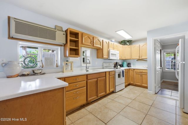 205 Oyster Lane, N Topsail Beach, NC 28460