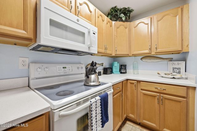 205 Oyster Lane, N Topsail Beach, NC 28460