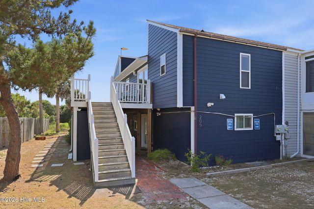 205 Oyster Lane, N Topsail Beach, NC 28460