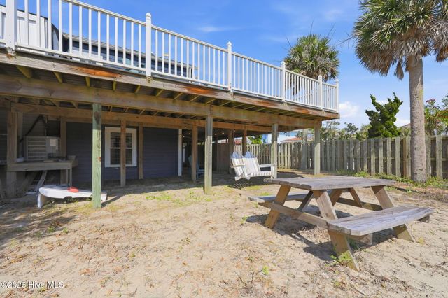 205 Oyster Lane, N Topsail Beach, NC 28460