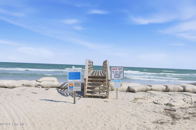 205 Oyster Lane, N Topsail Beach, NC 28460