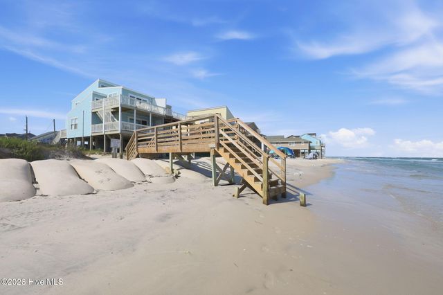 205 Oyster Lane, N Topsail Beach, NC 28460