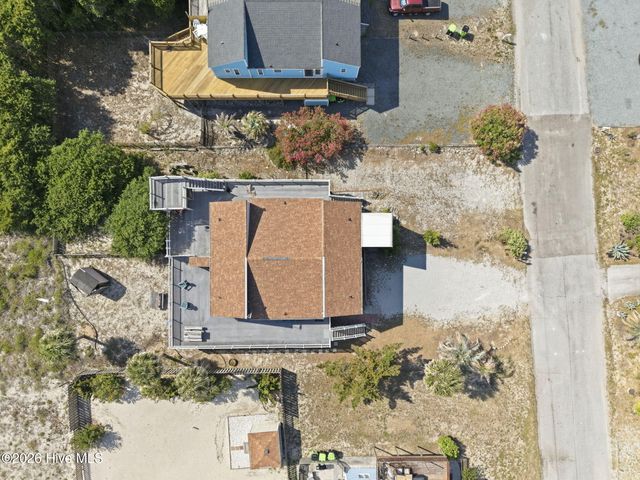 205 Oyster Lane, N Topsail Beach, NC 28460
