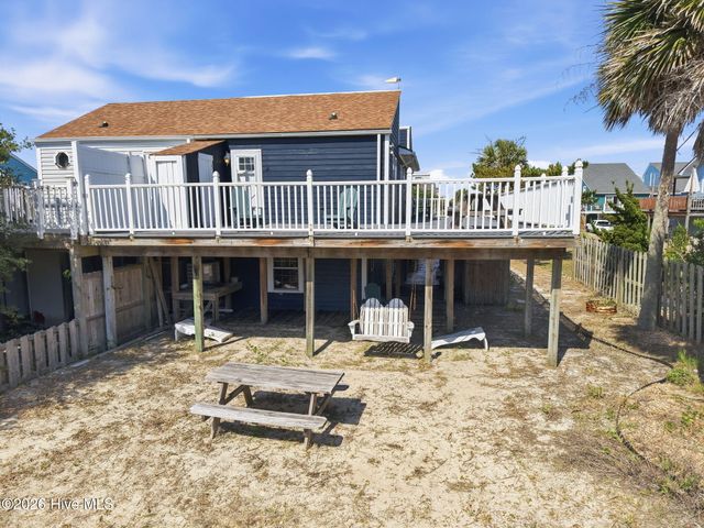 205 Oyster Lane, N Topsail Beach, NC 28460