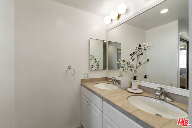 100 S Venice Boulevard 3, Venice (los Angeles), CA 90291