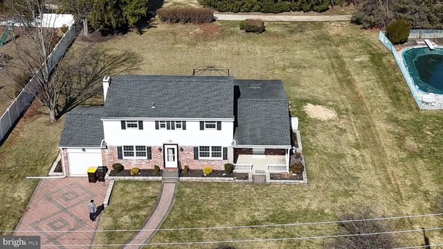 308 WILLOWBROOK RD, Horsham, PA 19044