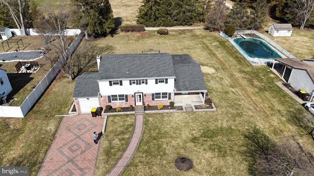 308 WILLOWBROOK RD, Horsham, PA 19044