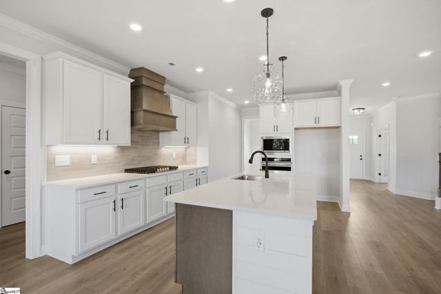 97 Boggs Road, Pelzer, SC 29669
