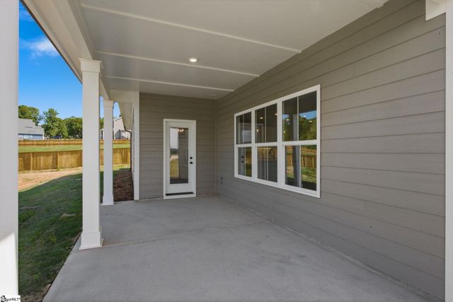 97 Boggs Road, Pelzer, SC 29669