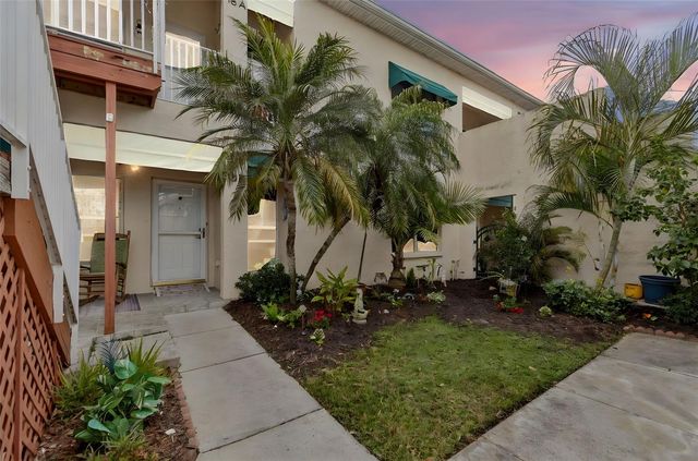 6499 99TH WAY N 18B, St Petersburg, FL 33708