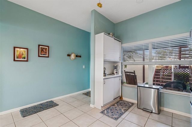 6499 99TH WAY N 18B, St Petersburg, FL 33708