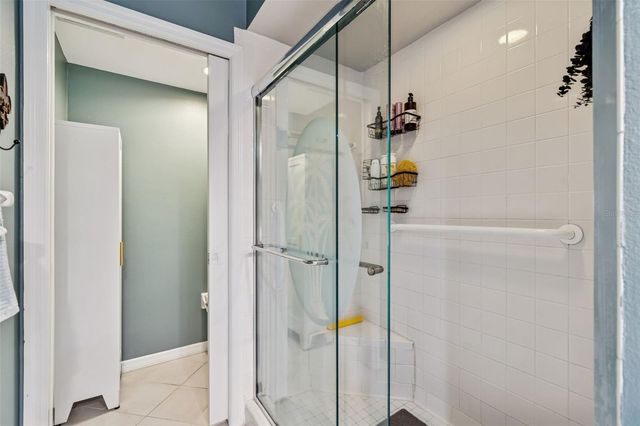 6499 99TH WAY N 18B, St Petersburg, FL 33708