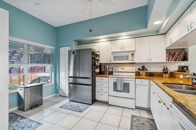 6499 99TH WAY N 18B, St Petersburg, FL 33708