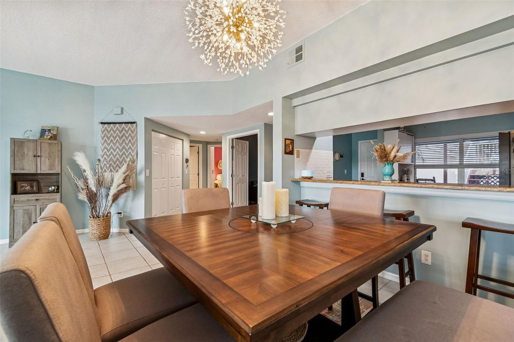 Image 17 of property listing at 6499 99TH WAY N 18B, St Petersburg, FL 33708