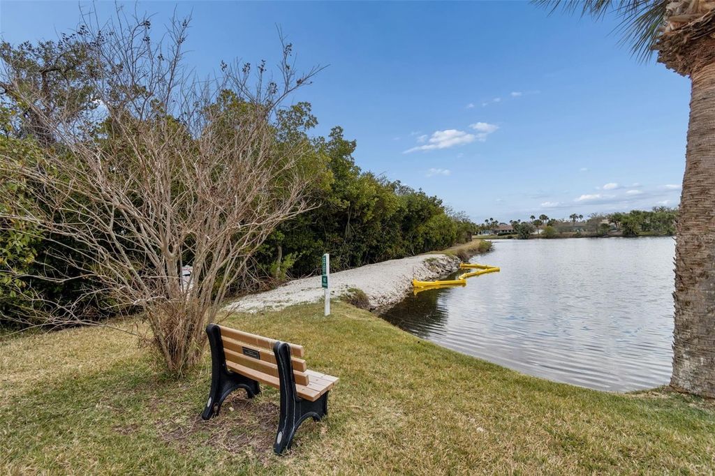 Image 60 of property listing at 6499 99TH WAY N 18B, St Petersburg, FL 33708