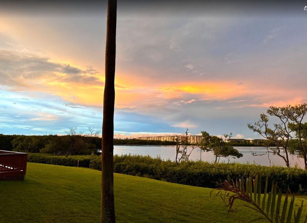 Image 87 of property listing at 6499 99TH WAY N 18B, St Petersburg, FL 33708