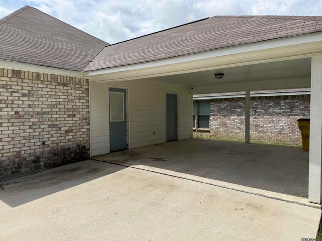 1737 Ravier Ln, Sunshine, LA 70780