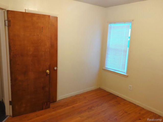 20313 SCHOENHERR Street, Detroit, MI 48205