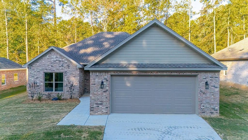 3209 Galloway Drive, Benton, AR 72015