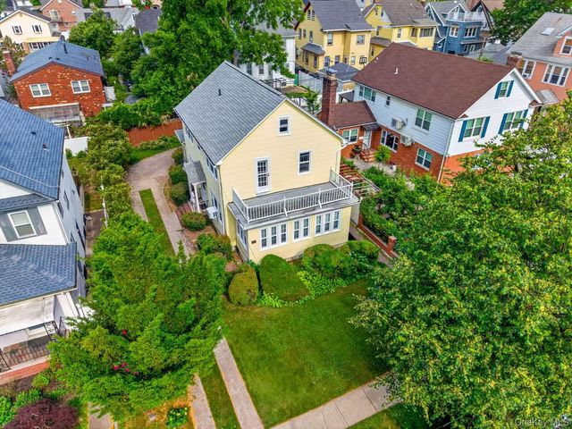 35-38 169th Street, Flushing, NY 11358