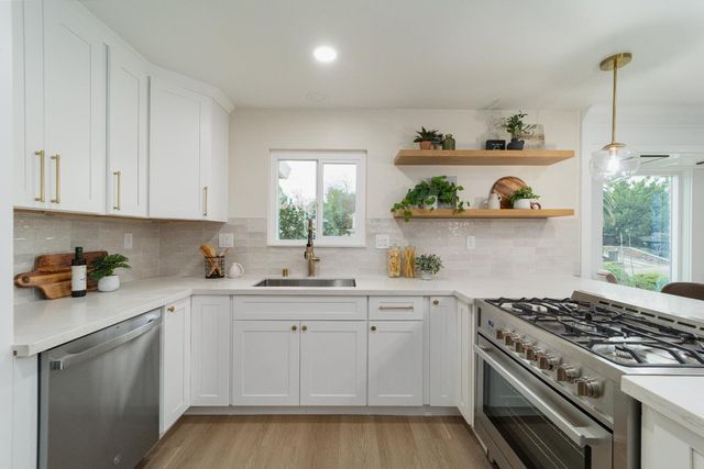 5076 Cocoa Palm Way, Fair Oaks, CA 95628