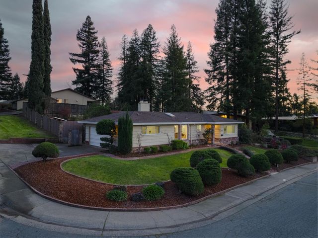 5076 Cocoa Palm Way, Fair Oaks, CA 95628